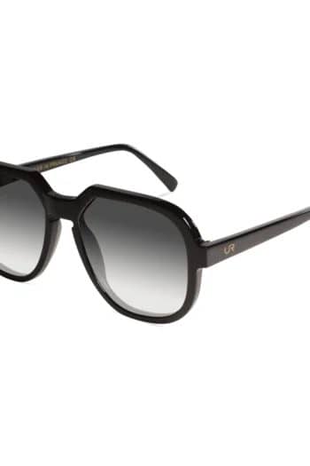 Chic and elegant sunglass
