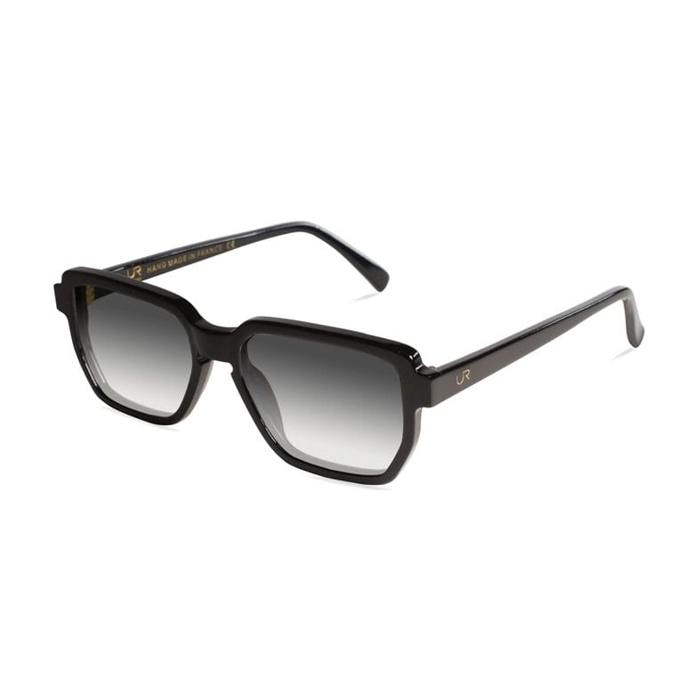 Hexagonal shape sunglass for sophiscated look