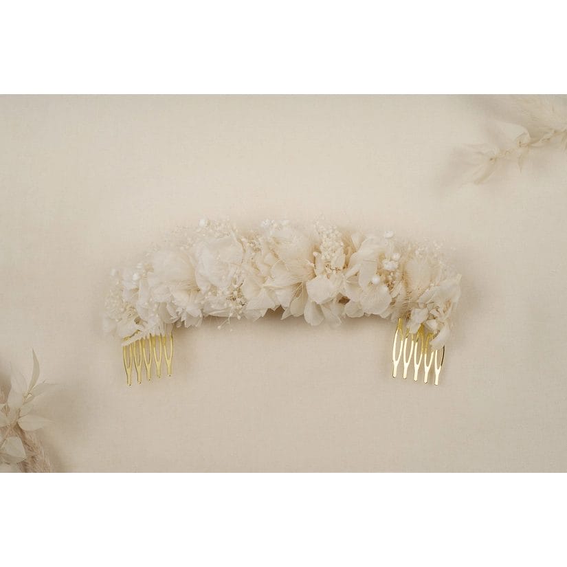 Double comb with a multitude of stabilized flowers