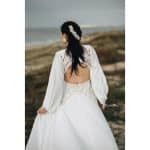 Calypso-earrings-1 earrings with stabilized flowers and Pearls