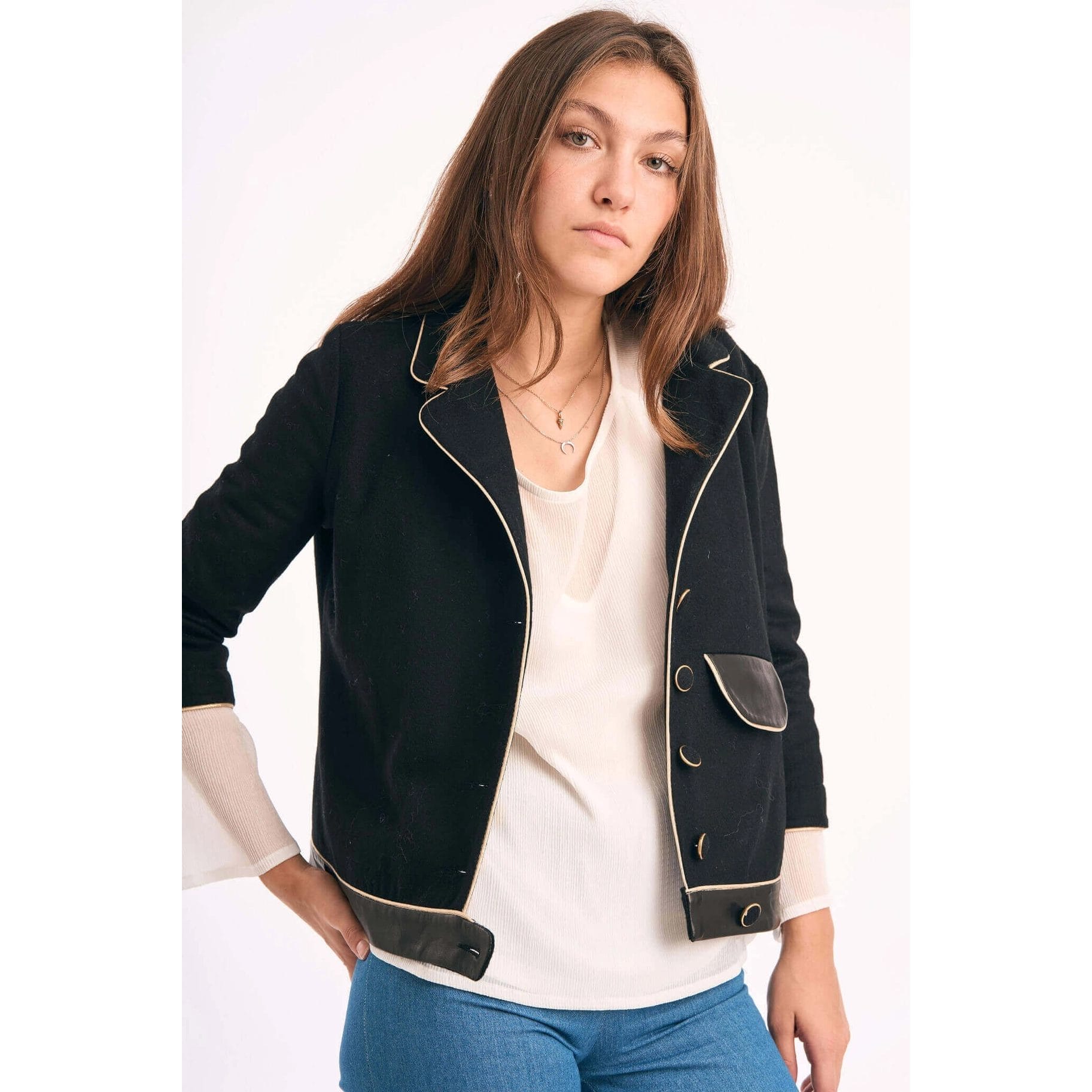 Black wool jacket with leather finitions