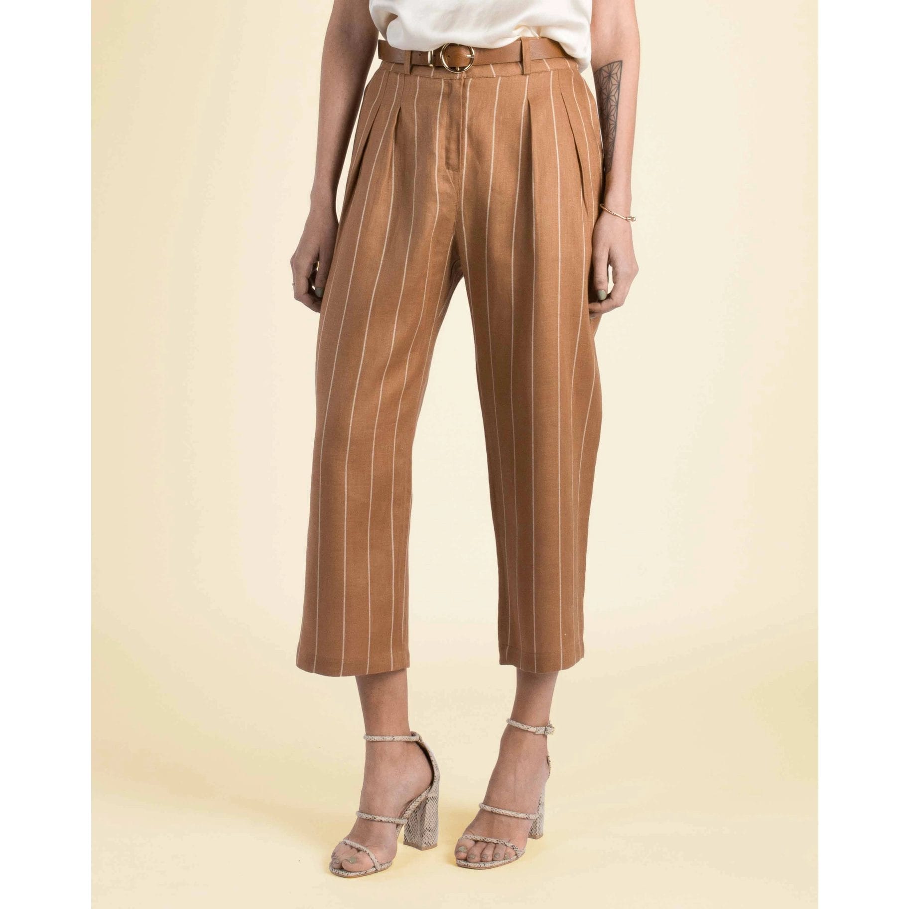 High waist and comfortable linen pants