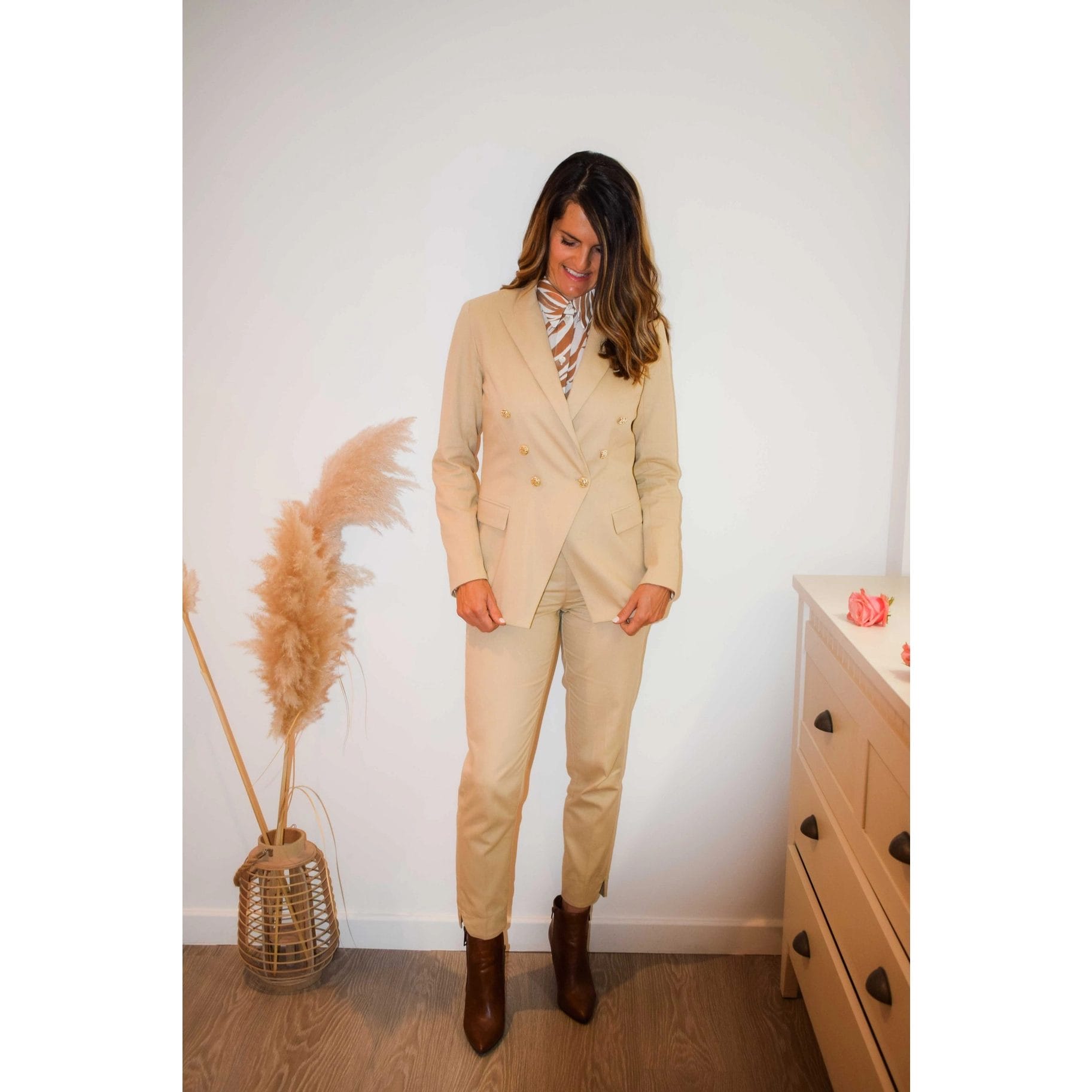 Eglantine-suit-jacket-2