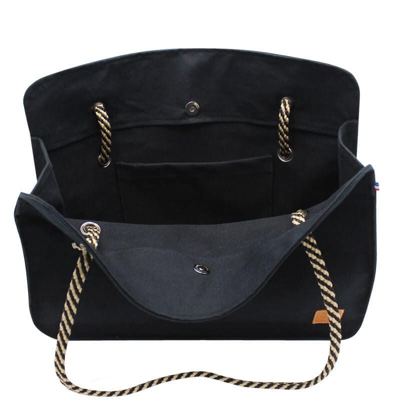 Perfect waterproof black bag for travel