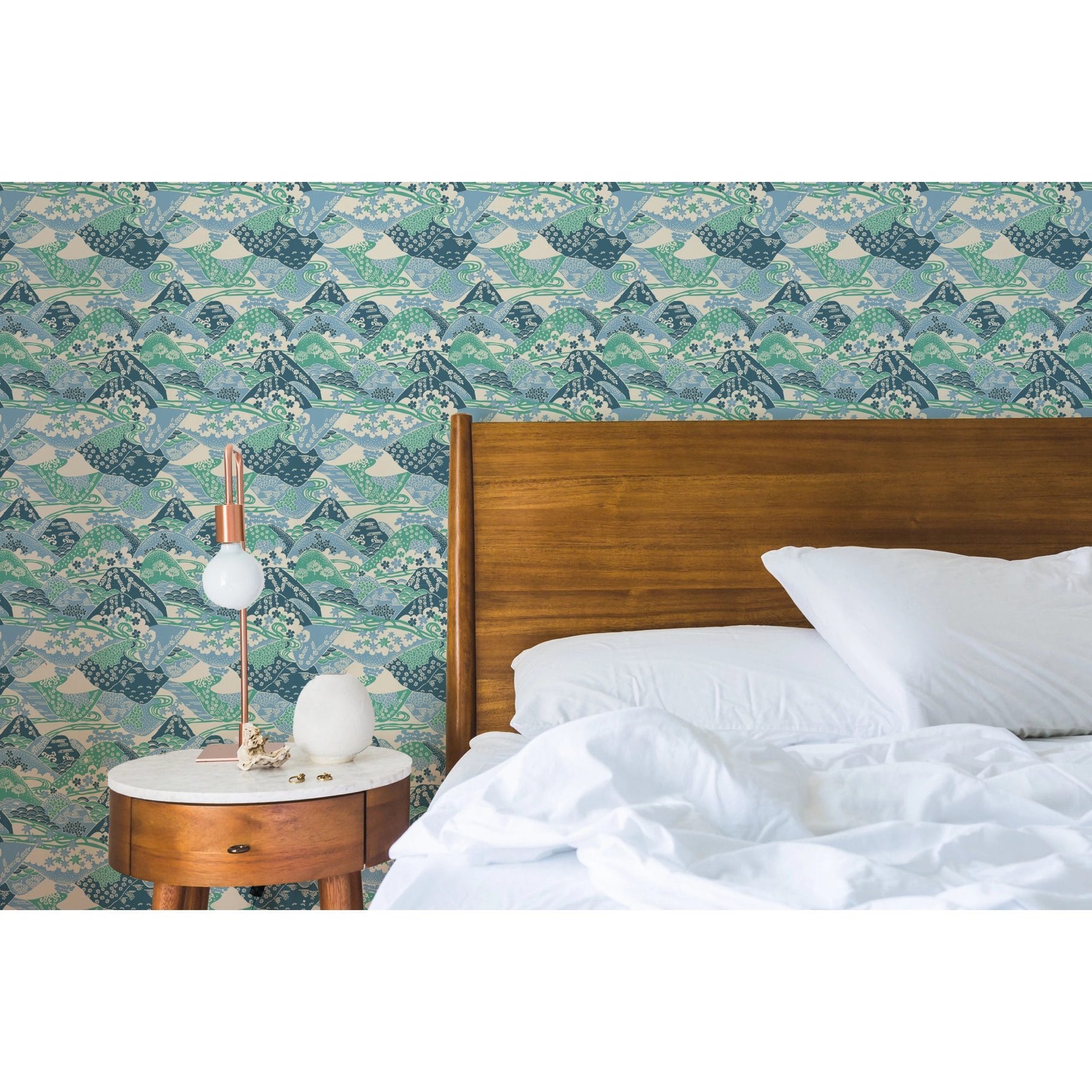 Luxurious Wallpaper with a French Twist