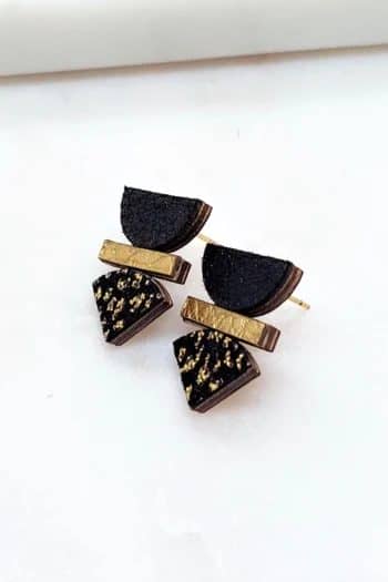 - 5cm long x 15cm