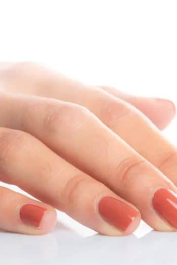 Nude nail polish for a dreamy manicure